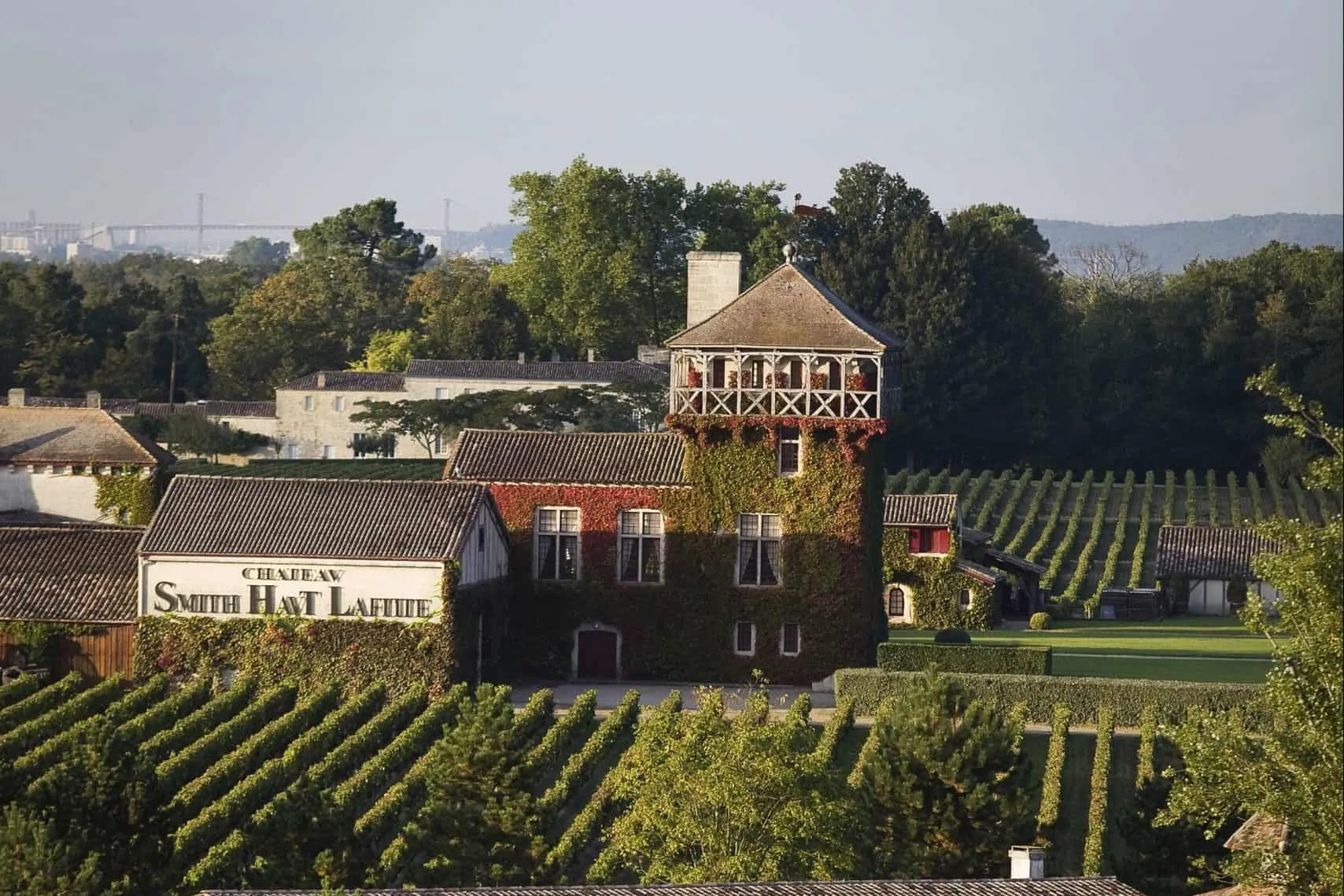 Best Bordeaux Wine Country Restaurants with a Map - All Wine Tours