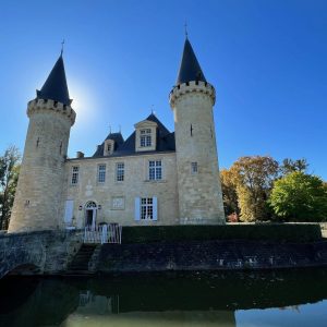 Medoc Wine Tour Guide